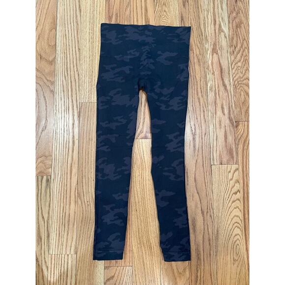Spanx Compression Camo Leggings - Picture 3 of 3